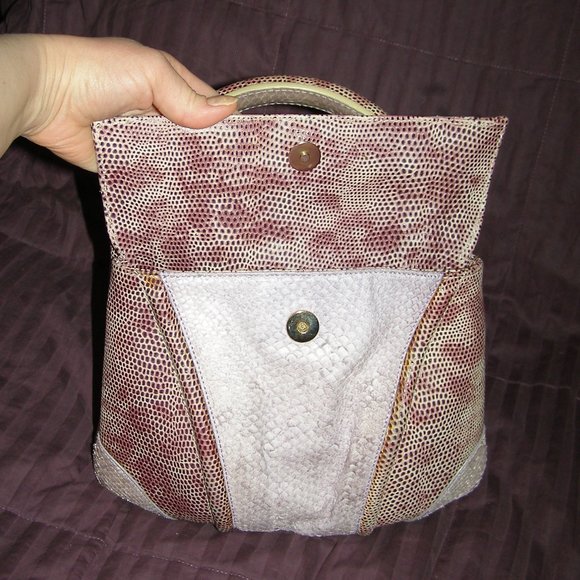 💜 RARE STUART WEITZMAN Snakeskin Reptile Structured Bag EUC - Picture 10 of 16